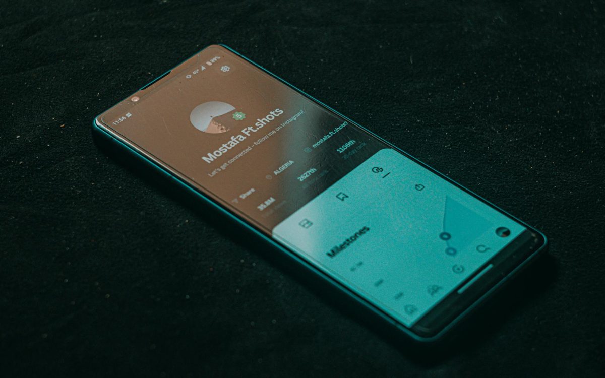 The 3-Year Betrayal: How Samsung Display's Exclusive Deal with Apple Will Crush Competition