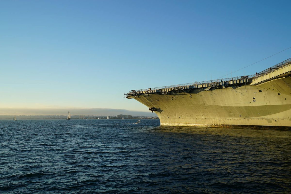Iran Blocks US Warships from Entering Strait of Hormuz, Attacks Emirati Oil Tanker