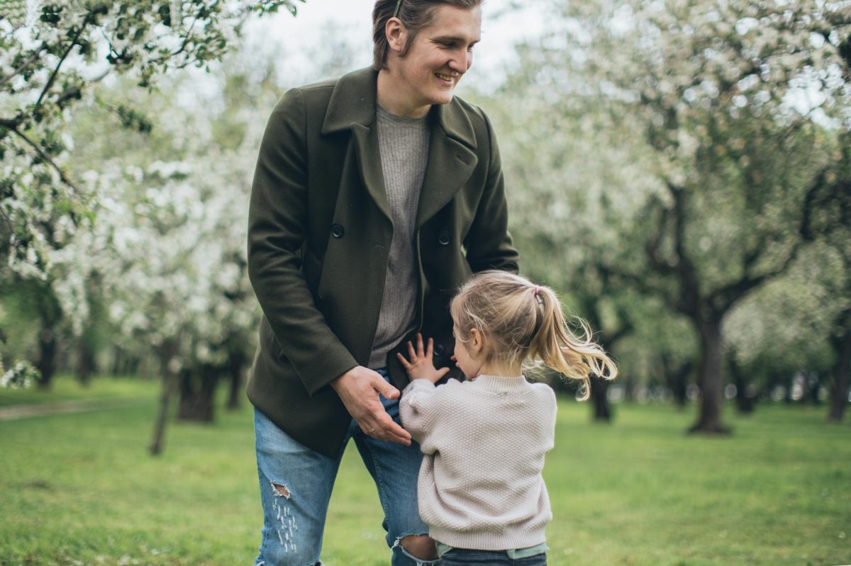 Japan Implements Joint Custody Reform, But Divorced Father Still Sees Daughter Only in Photos