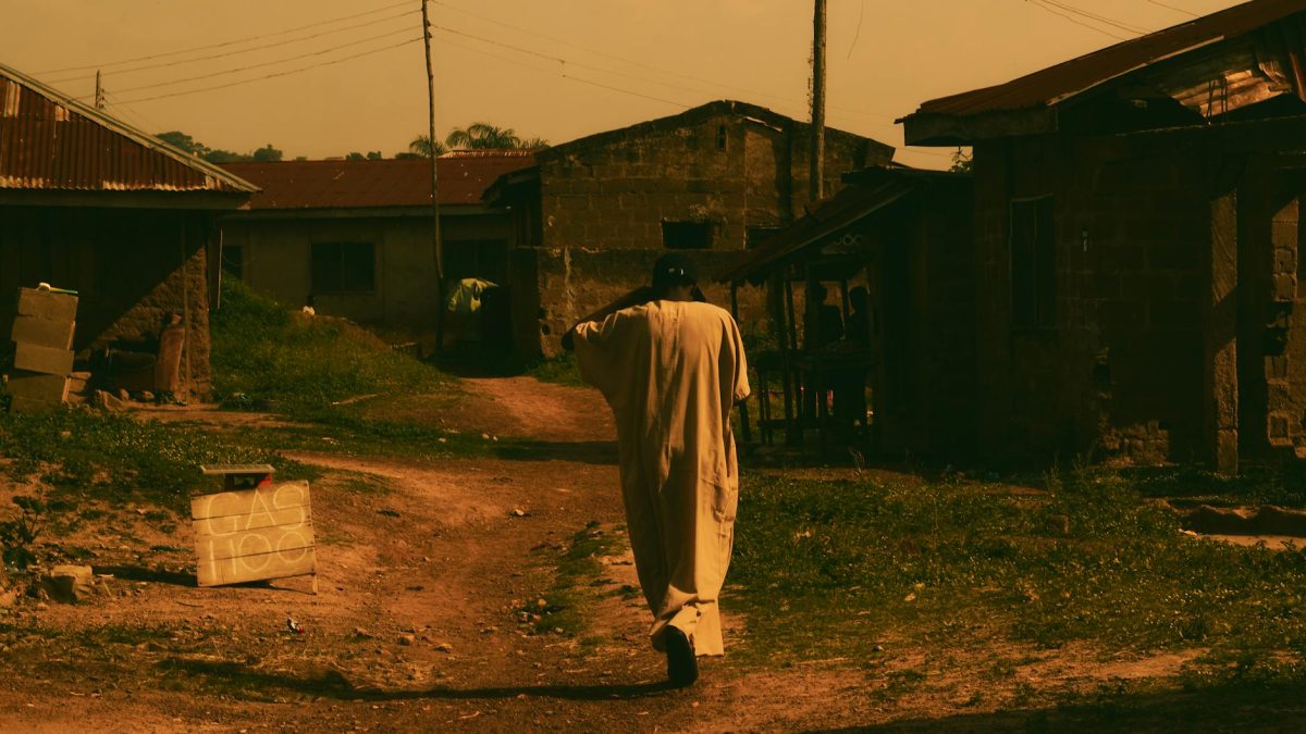 Ebola Outbreak in DRC Accelerates Amid Aid Cuts and Cultural Challenges