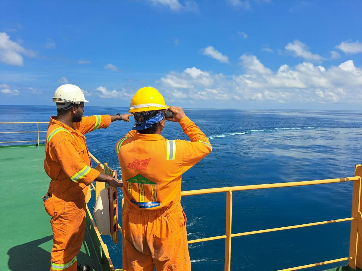 Engineer on Remote Oil Rig Recalls Thirst for Adventure Sparked by Kristen Stewart Heist Movie