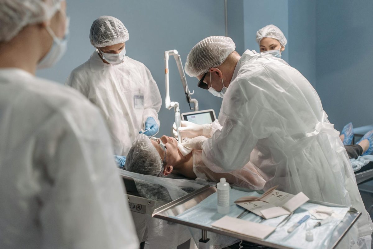 Plastic Surgeons Overwhelmed with Requests for 'AI Face' Enhancements
