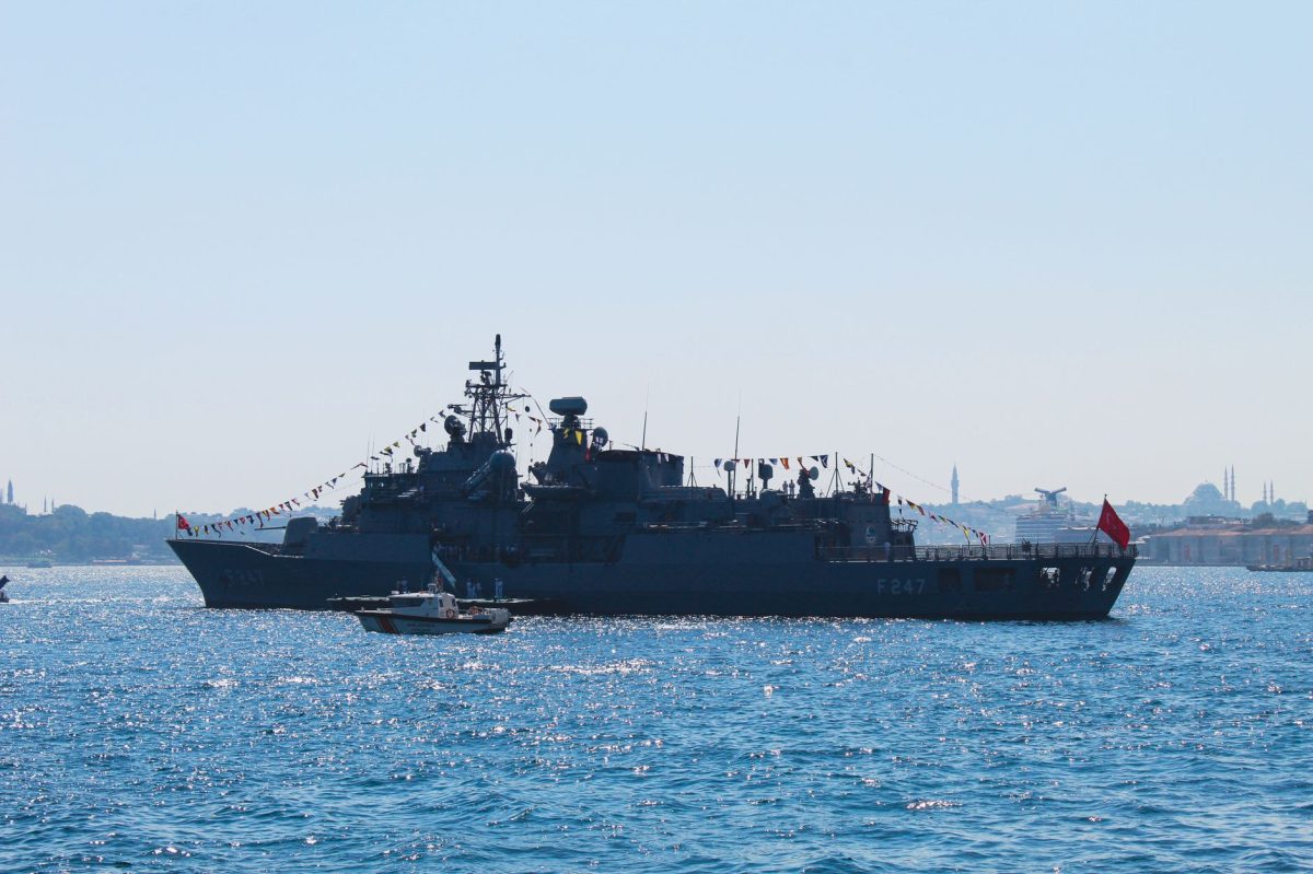 Iran's Army Chief Claims Tehran Now 'Dominant' Power in Strait of Hormuz