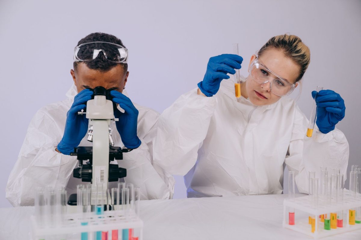 FDA Scientists Flag Concerns with Peptides as Agency Considers Easing Access