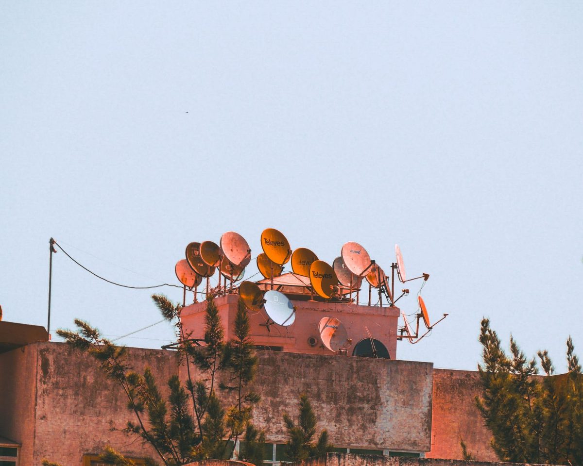 Russia Faces Challenges in Jamming Starlink Network in Ukraine