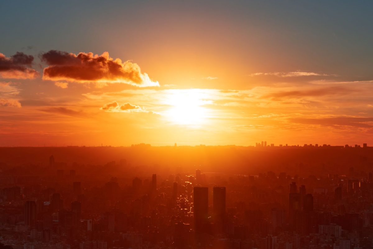 Counter: While Everyone Focused on the Next Heatwave Peak, a Week-Long Health Alert Was the Real Story — Stav Danaos Explains