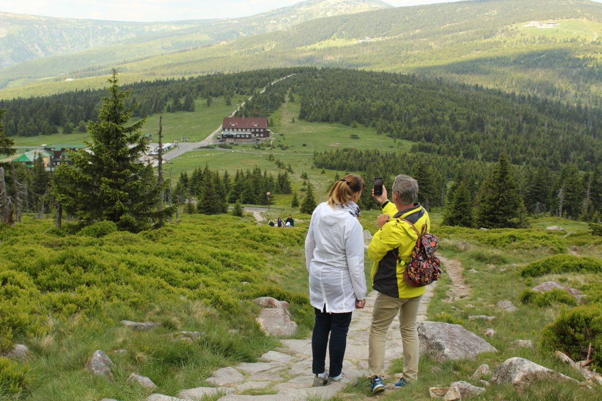Summer 2026: Top Destinations, Spending Habits, and Emerging Trends in Travel