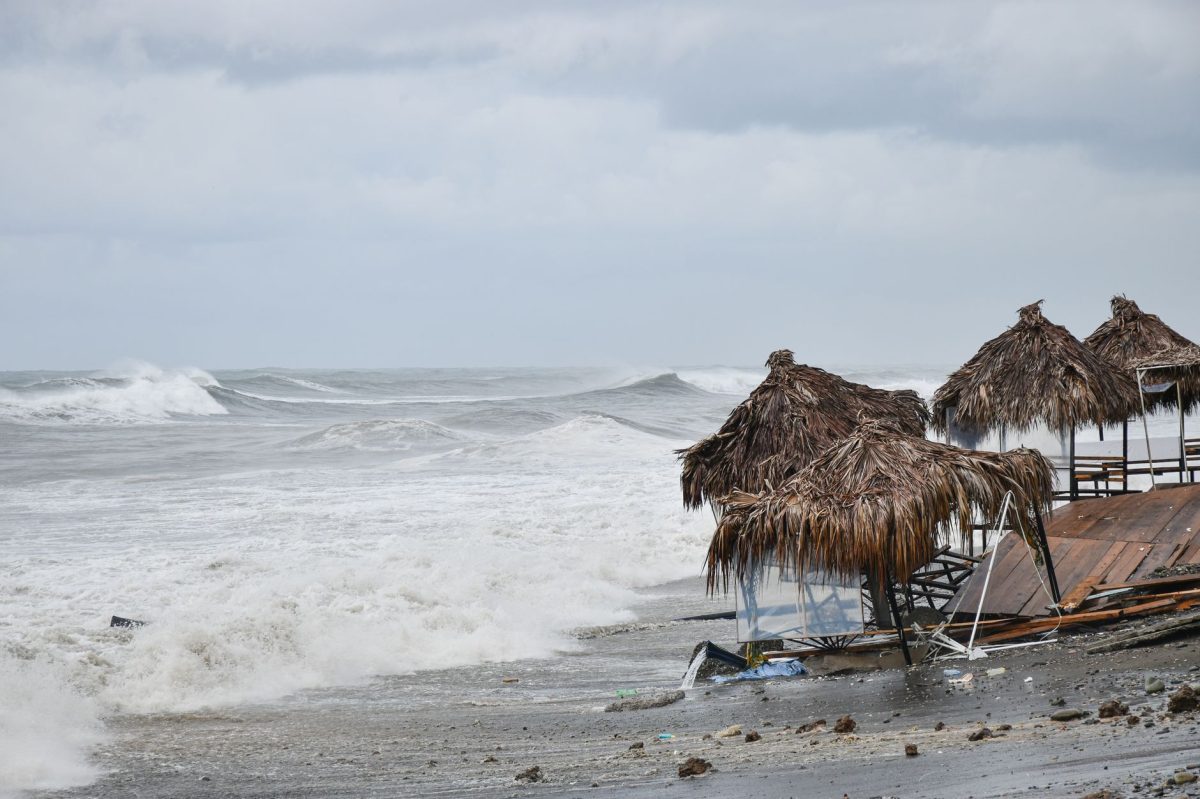 Thousands of Flights Cancelled as Typhoon Bavi Hits Eastern China