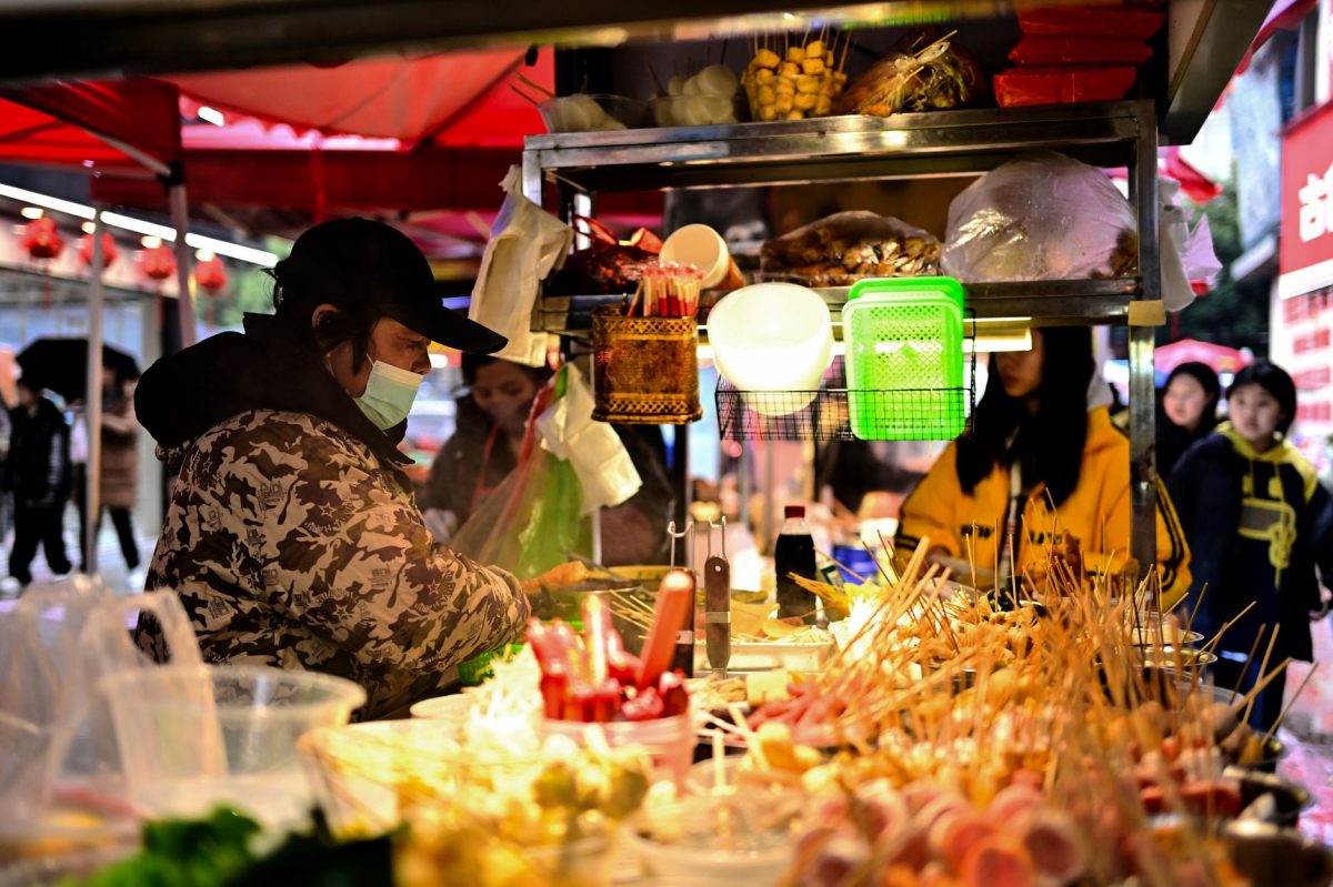 Indonesia's Free Meals Scheme Cut Leaves Kitchen Operators in Limbo