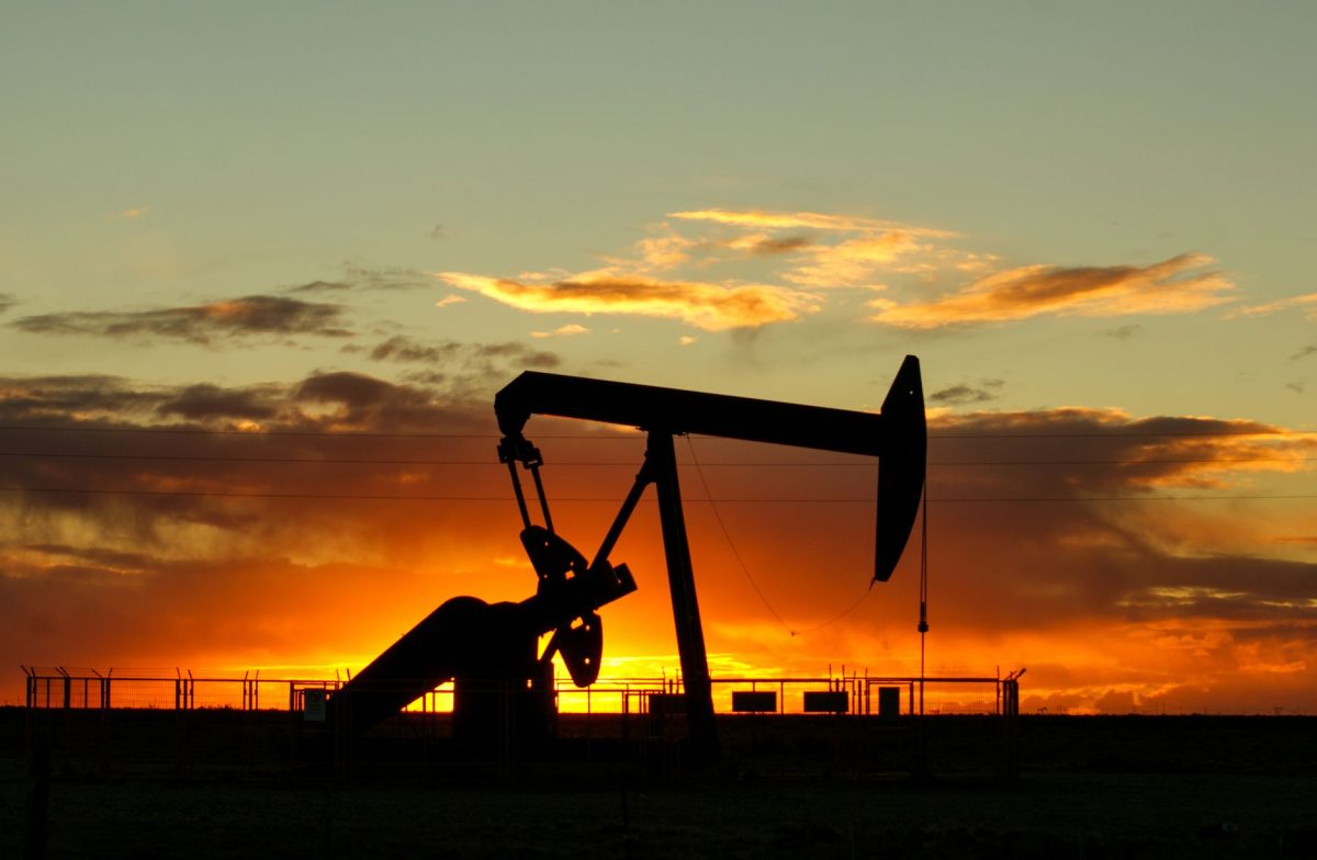 US Oil Companies Reap Billions in Windfall Profits Amid Iran War-Driven Price Hikes