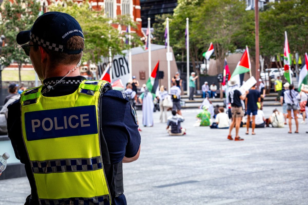 Mumbai Cop Threatens Students: Myth of Police Brutality Debunked (And What Is Actually True)