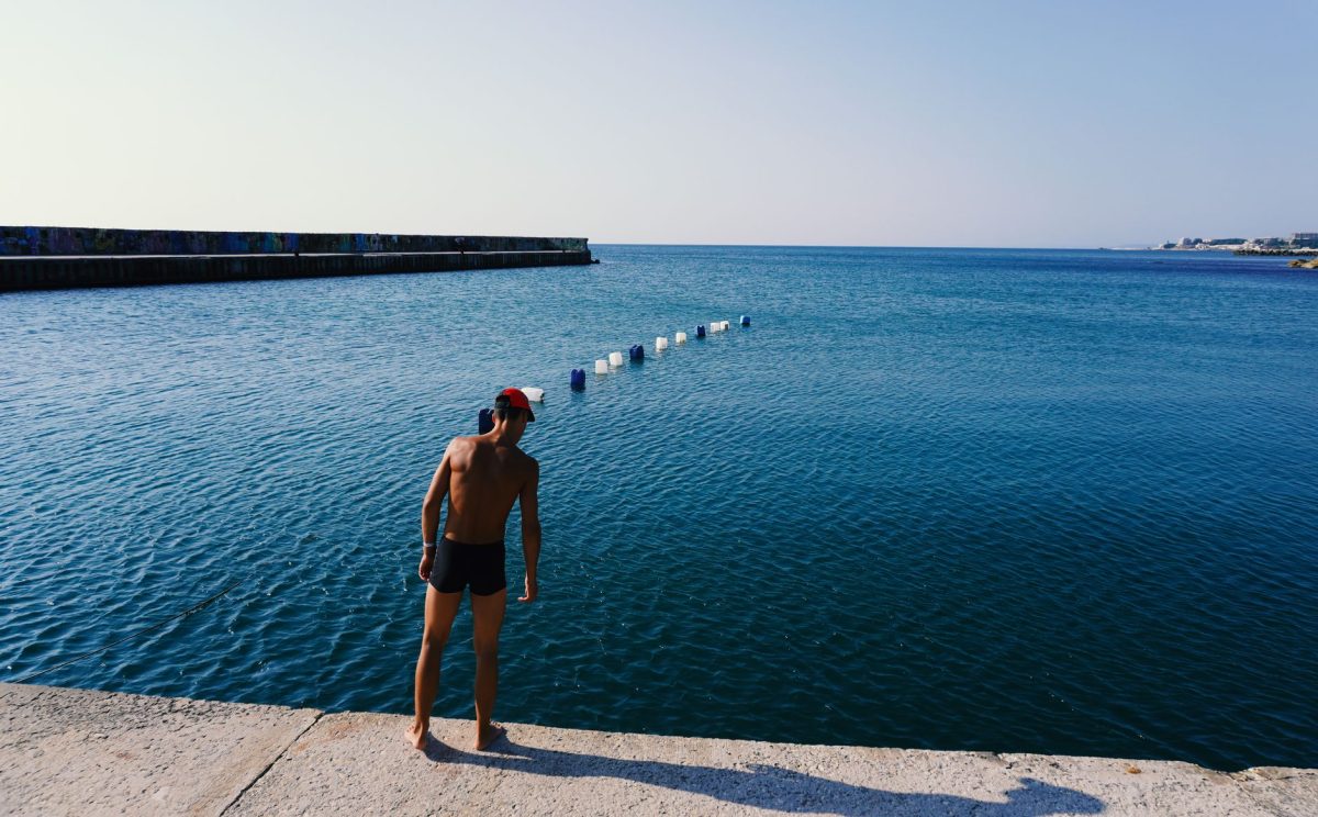 Hundreds of Migrants Swim from Morocco to Spanish Enclave of Ceuta, Overwhelming Resources