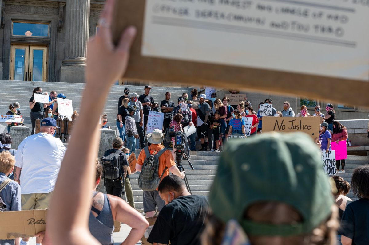 Federal Contract Expires, Leaving 25,000 Unaccompanied Children Without Legal Representation