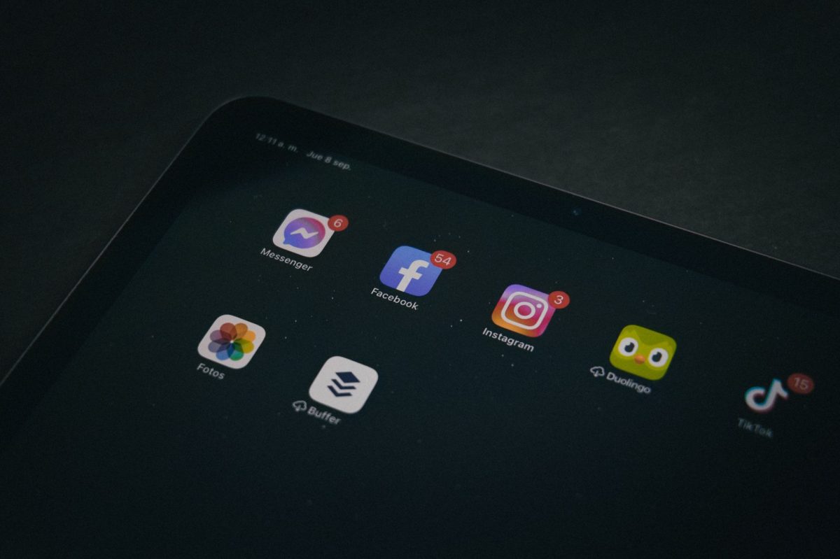 Snapchat, YouTube, LinkedIn, and Substack Unite to Combat AI Slop