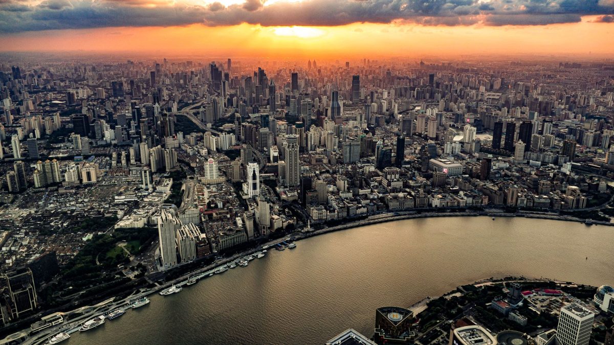 China escolhe o Brasil para extrair e a Su00e3o para produzir investimentos em 2025, com US$ 6,1 bilhu00f5es previstos