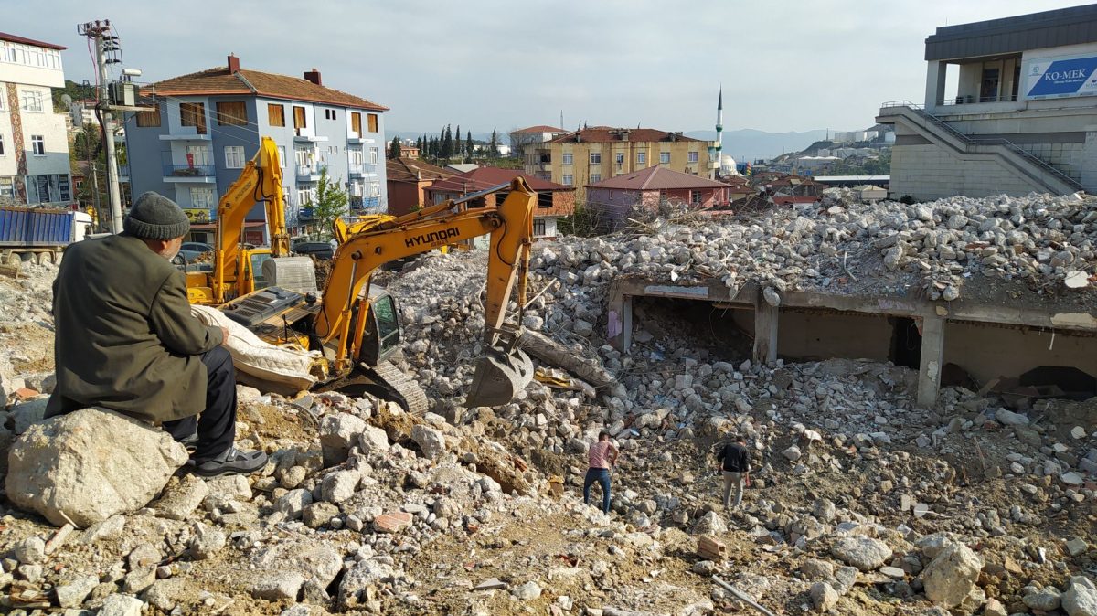 Unpacked: Terremoto na Colmbia Expe Face Ideologica de Espriella em sua 1 semana no cargo