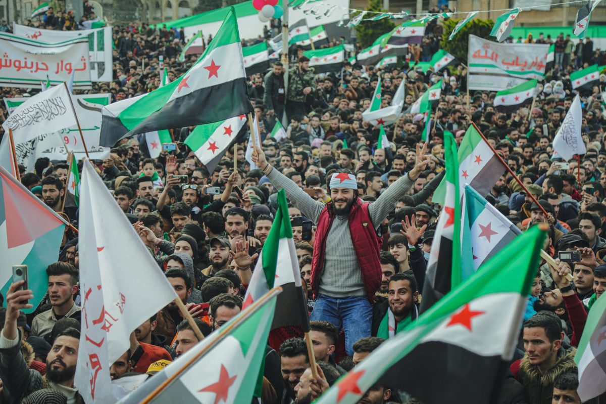 Iran’s Parliament Speaker Calls for Fight and Negotiation as US War Dragging On